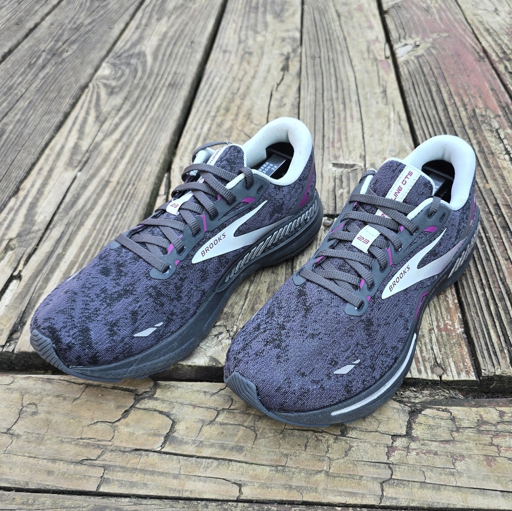 Brooks Athletic Shoes - Gray and Pink